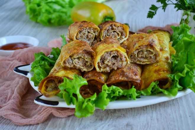 закуска блинчики с сыром и чесноком. Смотреть фото закуска блинчики с сыром и чесноком. Смотреть картинку закуска блинчики с сыром и чесноком. Картинка про закуска блинчики с сыром и чесноком. Фото закуска блинчики с сыром и чесноком