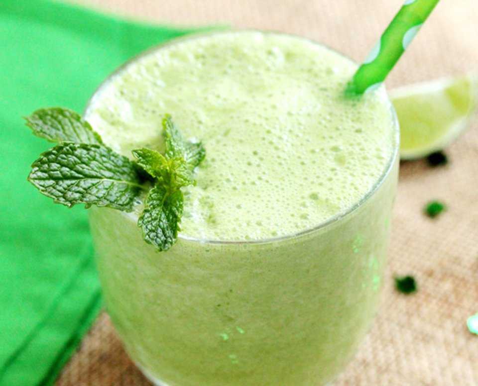 Смузи из яблок: вкусные рецепты для блендера