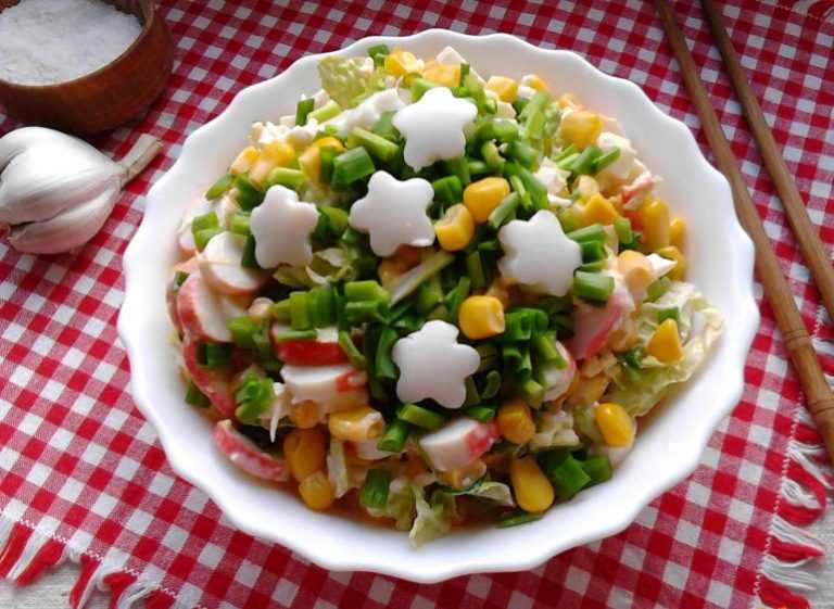Крабовый салат без риса - очень вкусный рецепт с капустой, майонезом и ...