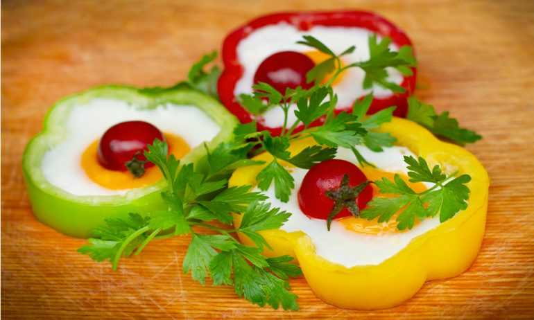 Перец, фаршированный сыром и яйцом: рецепт холодной закуски