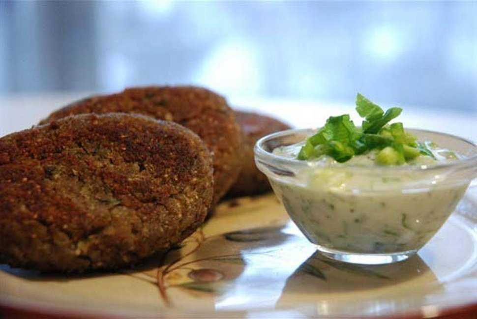 Постные котлеты из гречки: 5 простых и вкусных рецептов гречаников