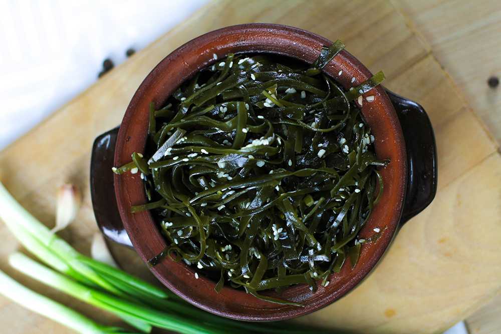 Маринованная   морская   капуста   с   клюквой