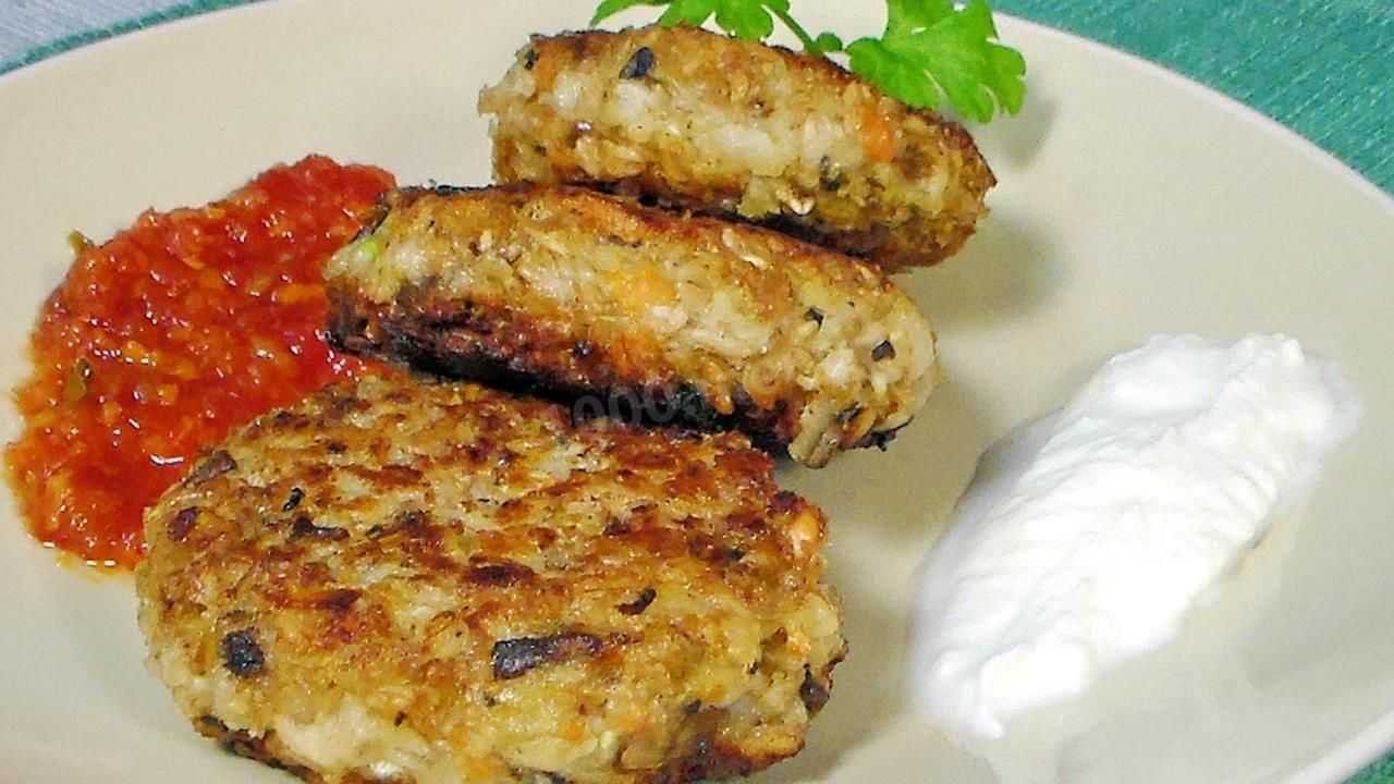 Постные котлеты из овсяных хлопьев - 10 пошаговых фото в рецепте