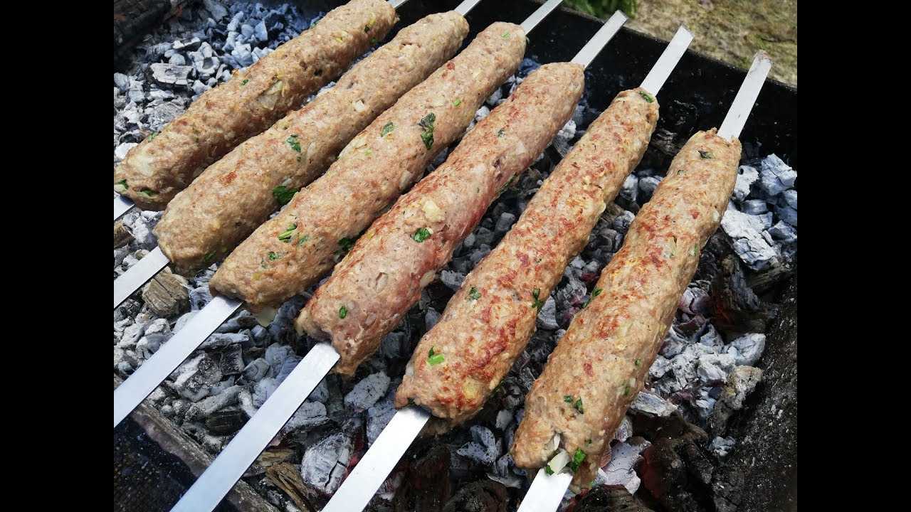 Рецепт люля-кебаба из свинины на мангале - 11 пошаговых фото в рецепте