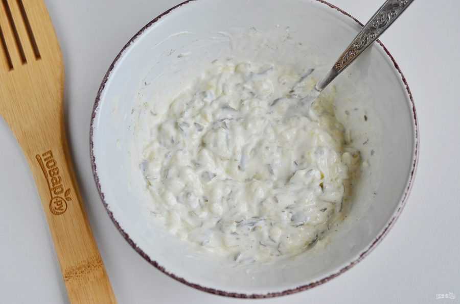 Самые вкусные и сочные куриные котлеты в духовке: 16 лучших рецептов