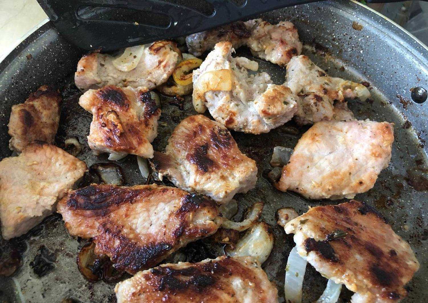 Шашлык на сковороде - 7 домашних вкусных рецептов приготовления