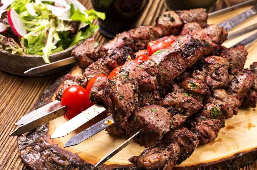 Шашлык из баранины классический на мангале