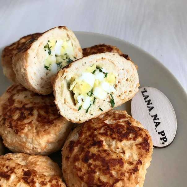 Котлеты из фарша с начинкой внутри из сыра